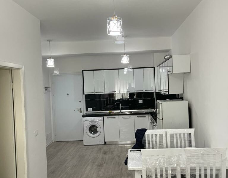 Shitet apartament 1+1 Kompleksi Mangalem Ali Demi