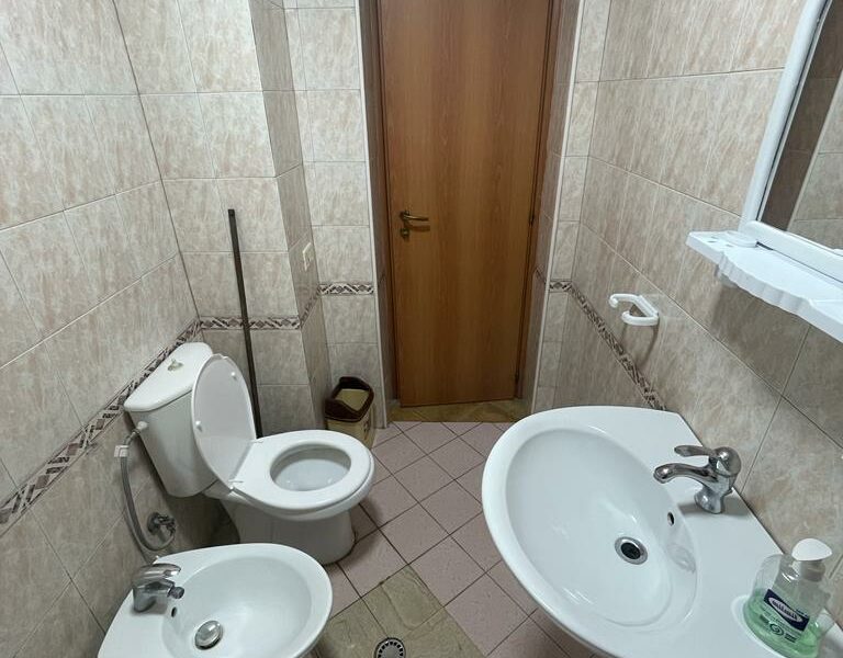 Jepet me qira Apartament 1+1 - 9 Katshet, afer Qendres