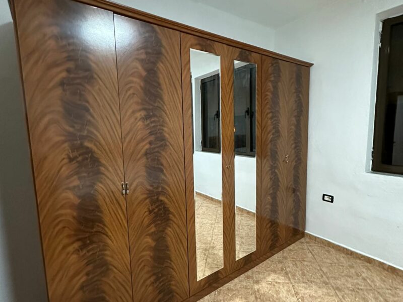 Jepet me Qira apartament 2+1 Rruga e Durresit