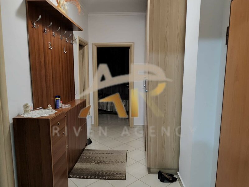 Shitet apartament 2+1+2 Bllk tek Kodra e Diellit